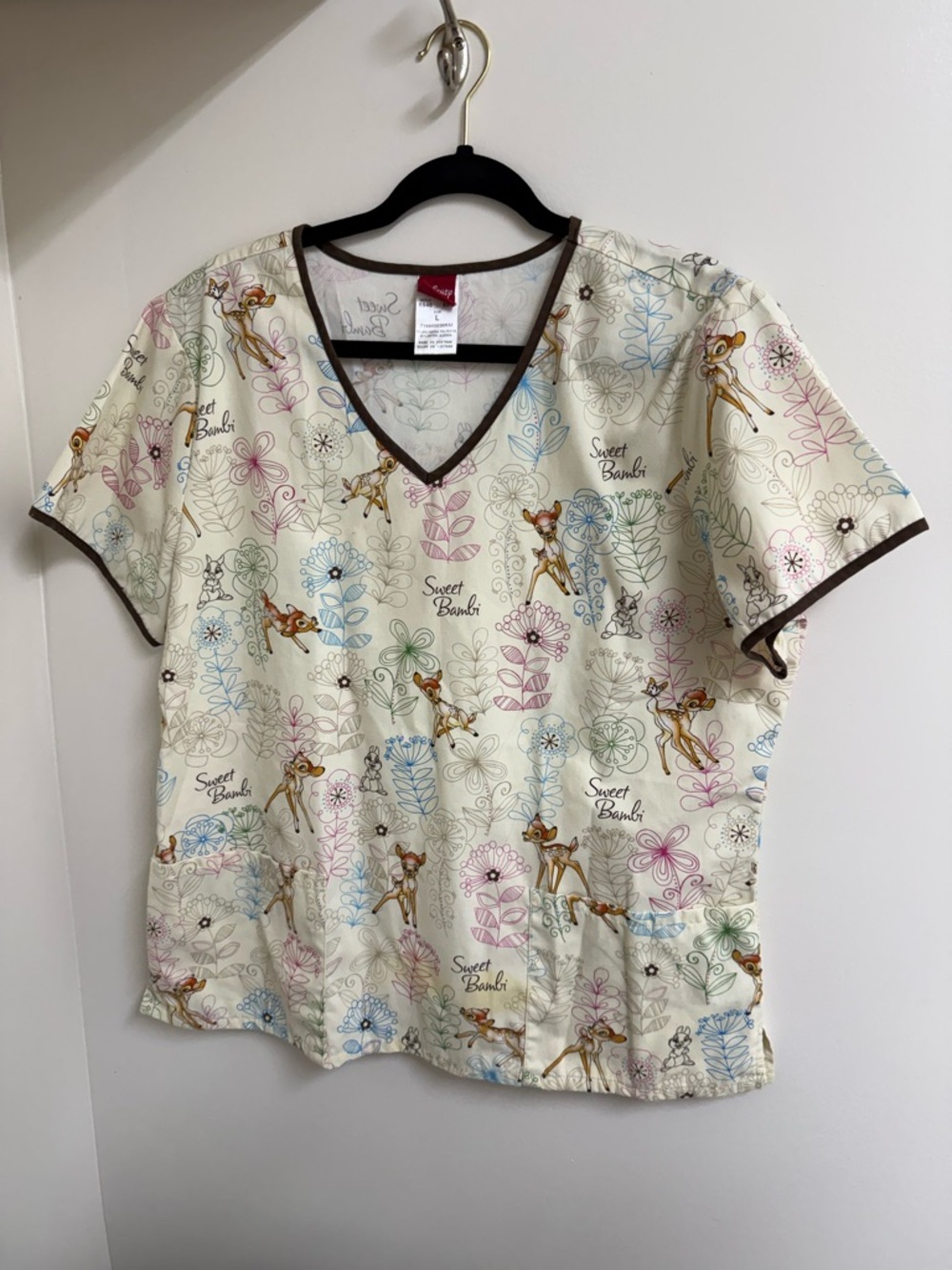 Disney "Sweet Bambi" Scrub Top Women's Large Cream Floral V-Neck Medical - Picture 2 of 5